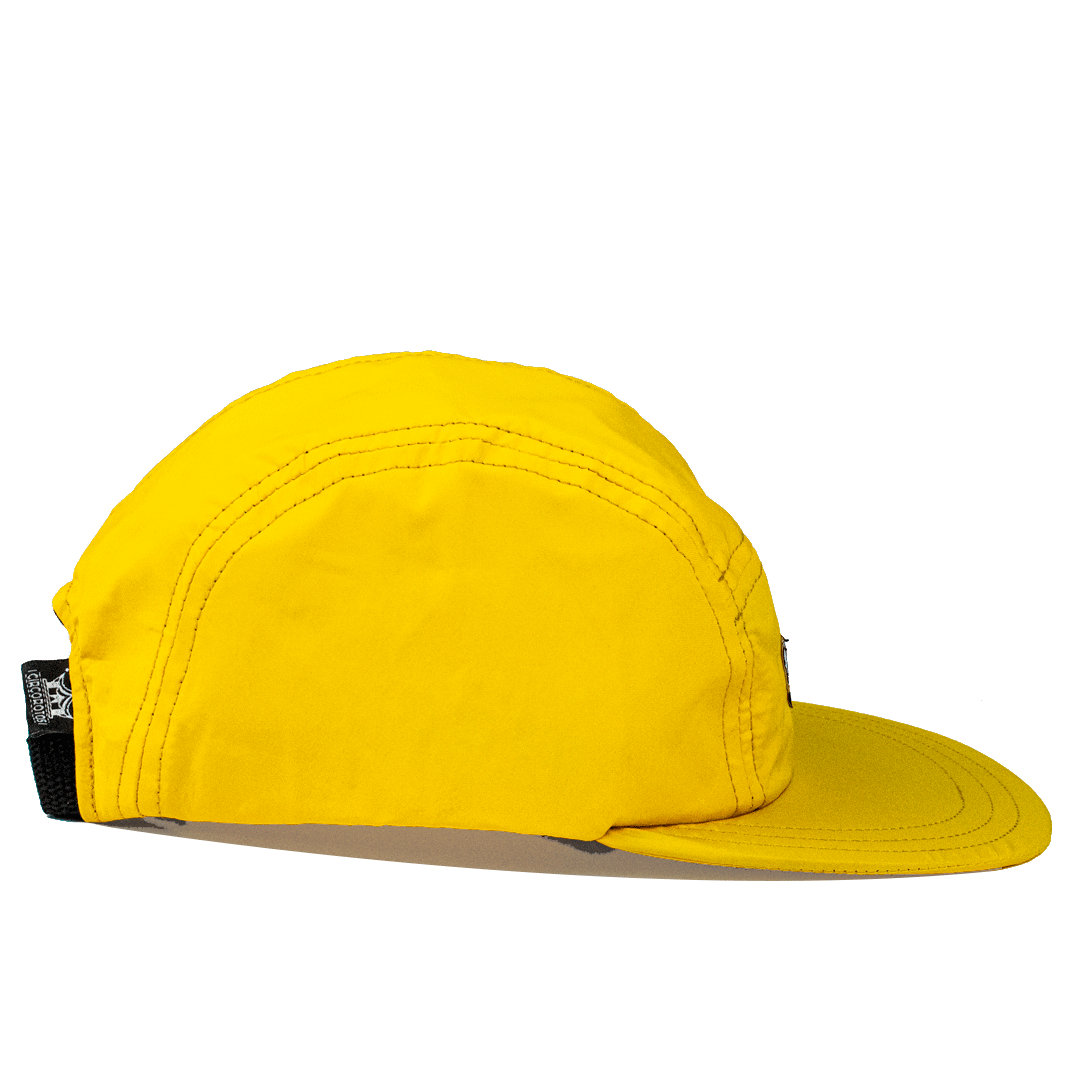 Gorra impermeable cinco paneles, amarillo.
